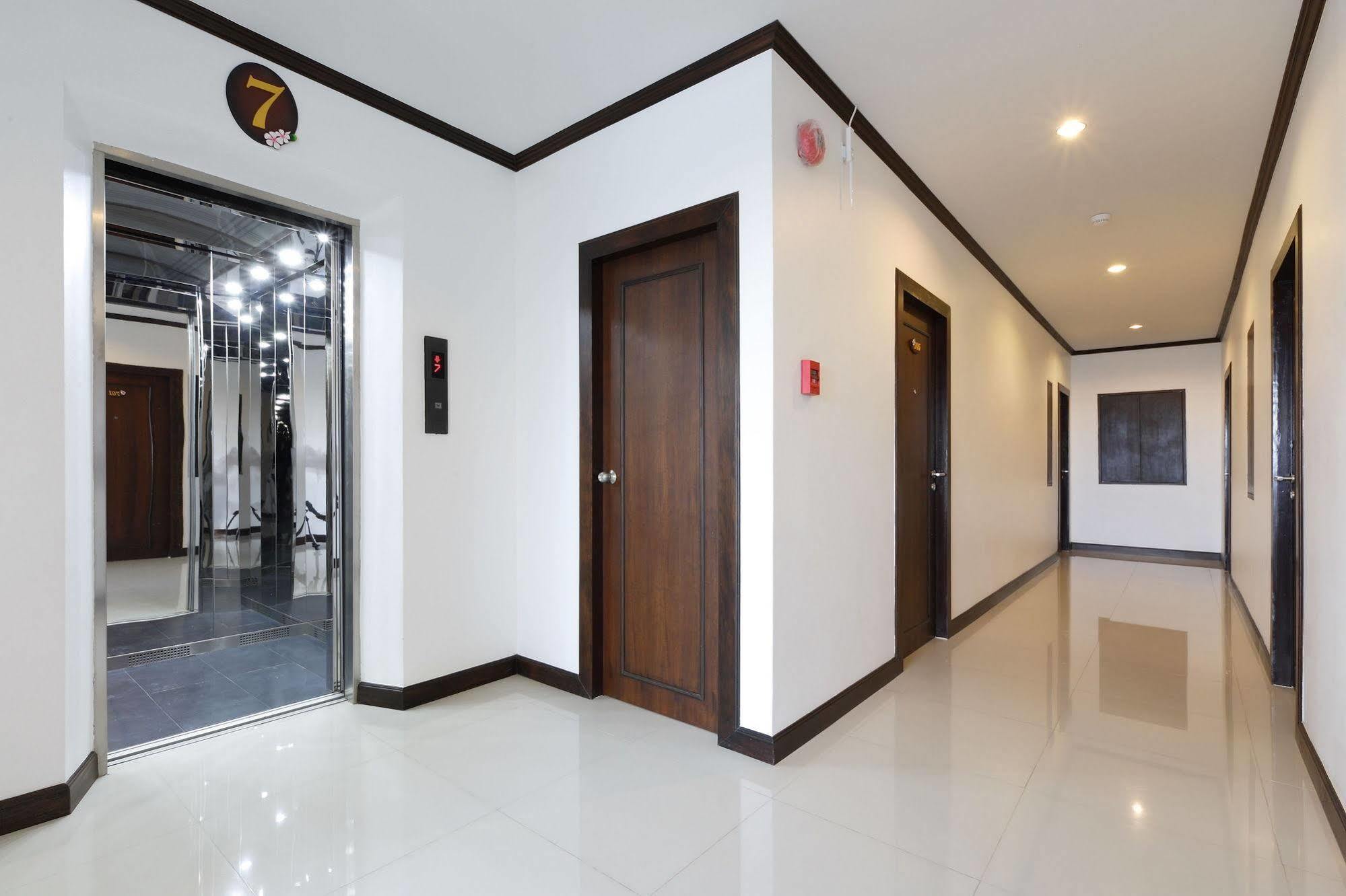 Sri Boutique Hotel Patong Kültér fotó