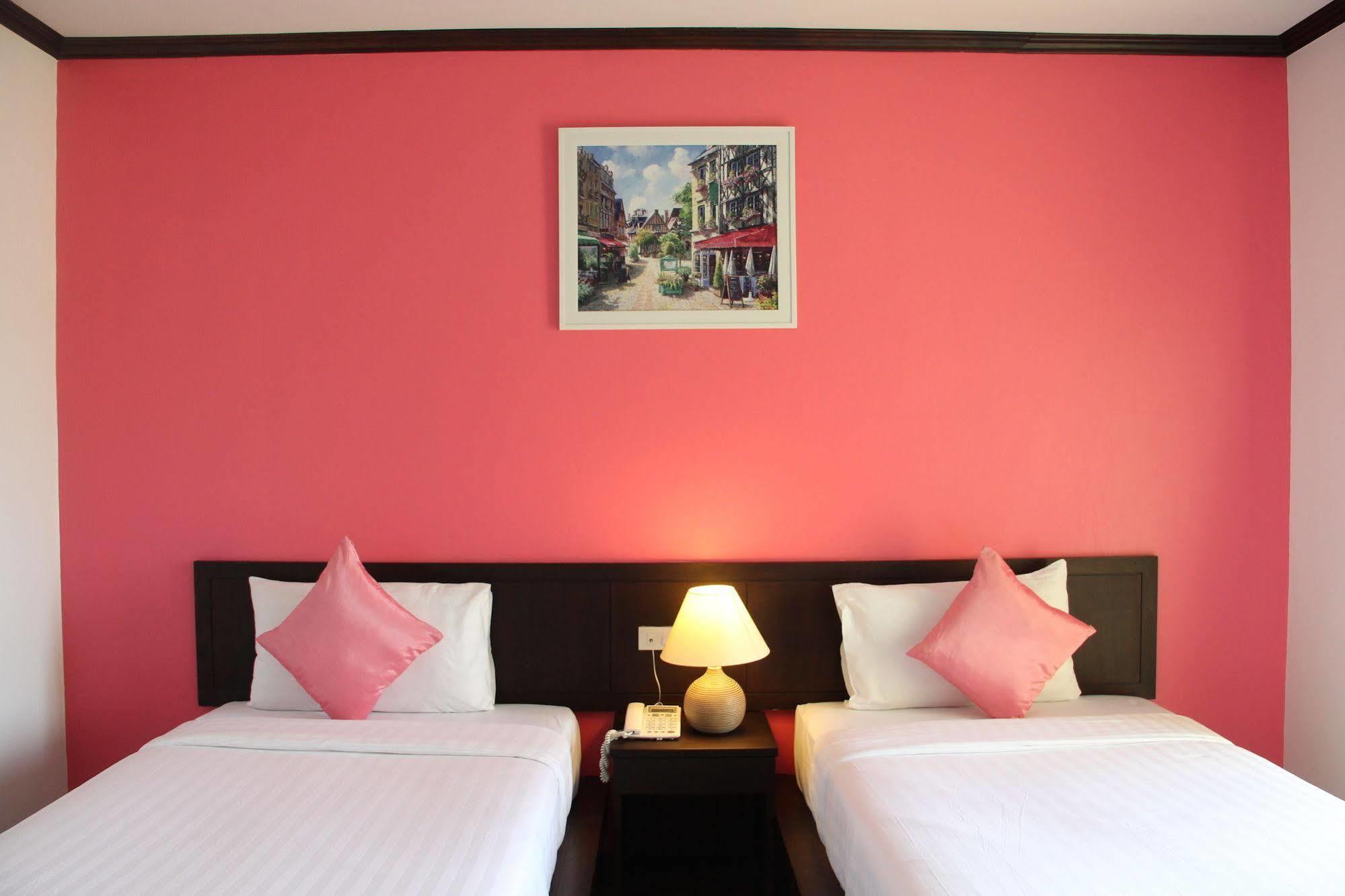 Sri Boutique Hotel Patong Kültér fotó