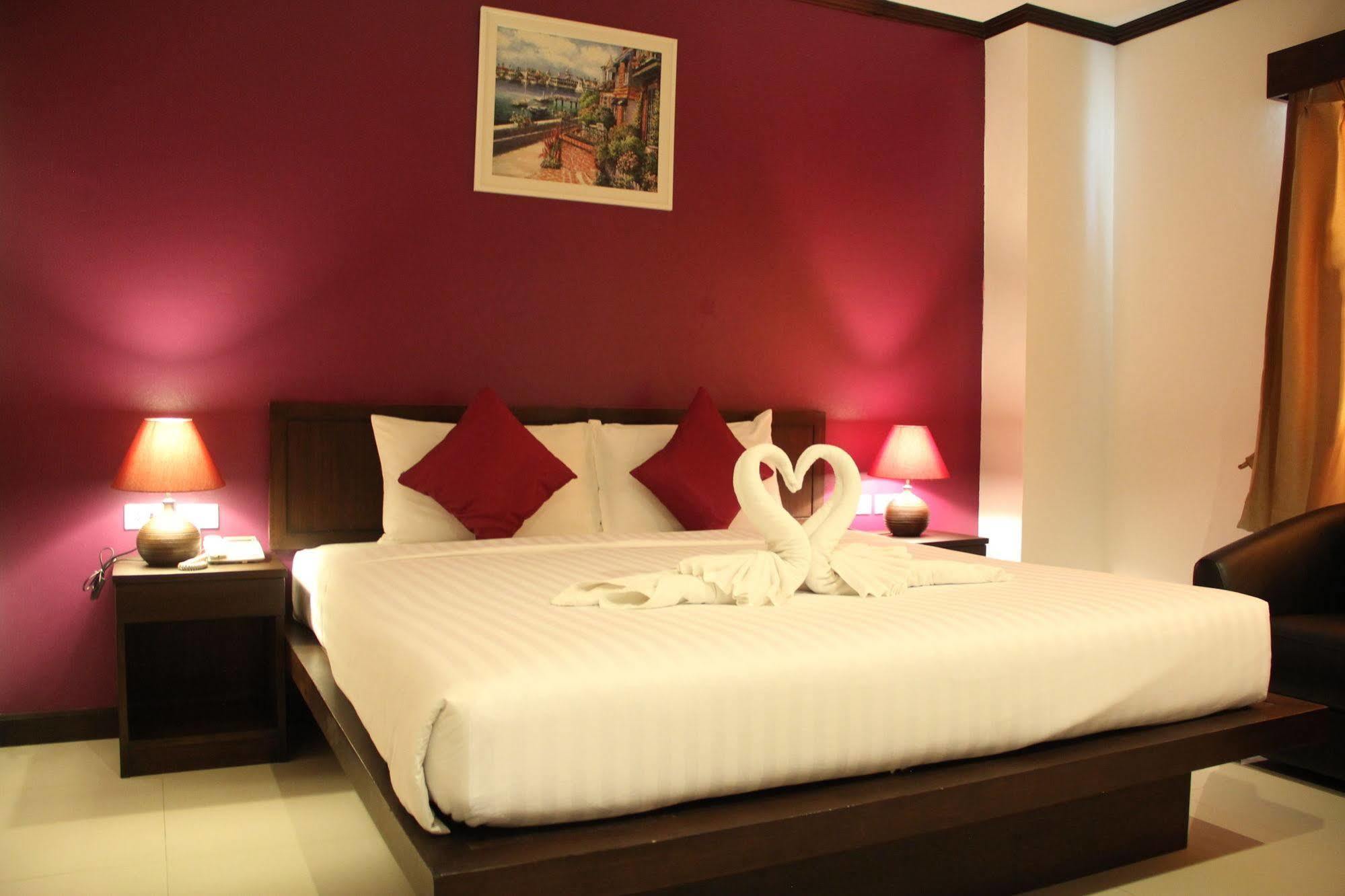 Sri Boutique Hotel Patong Kültér fotó