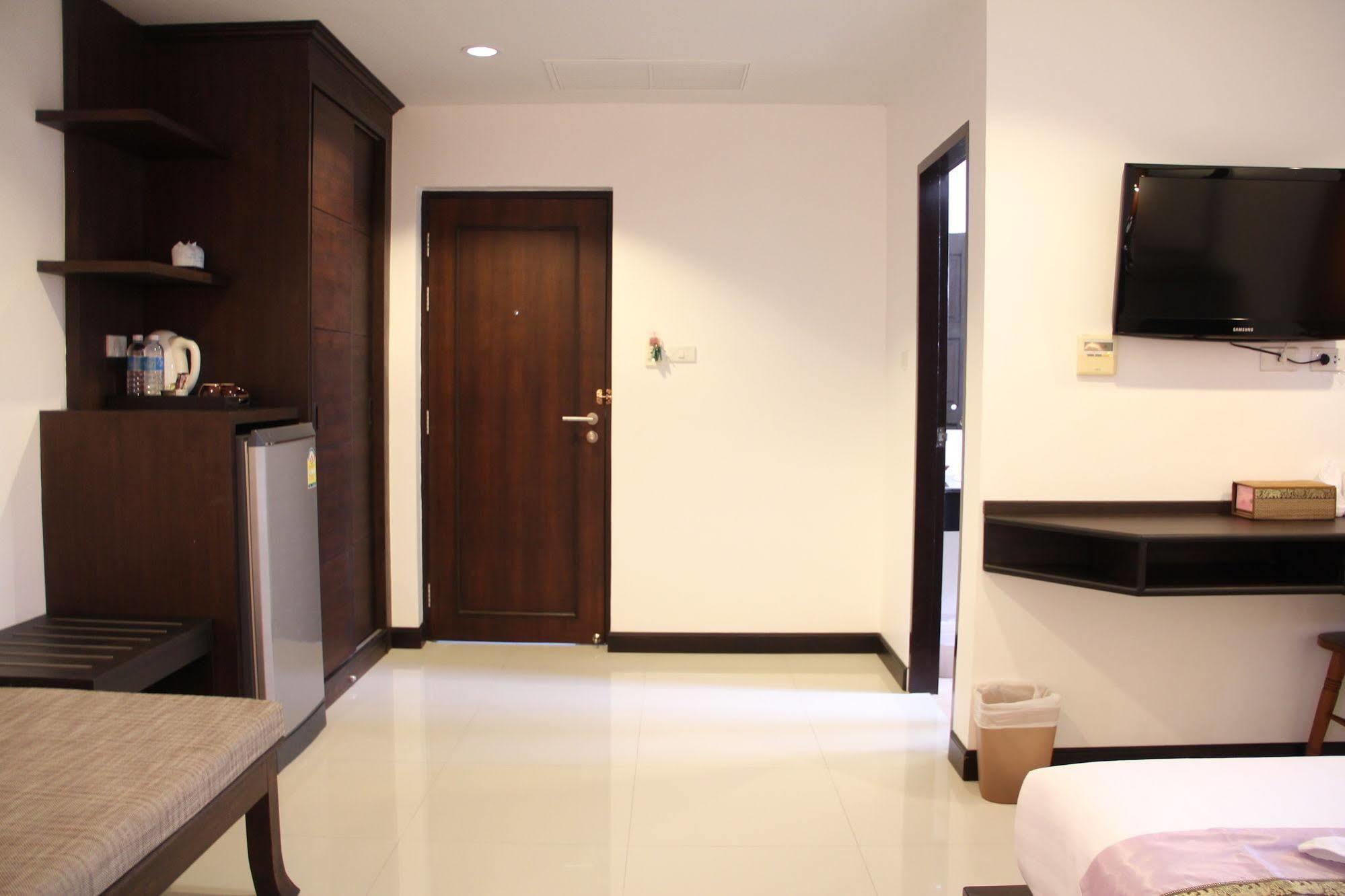 Sri Boutique Hotel Patong Kültér fotó