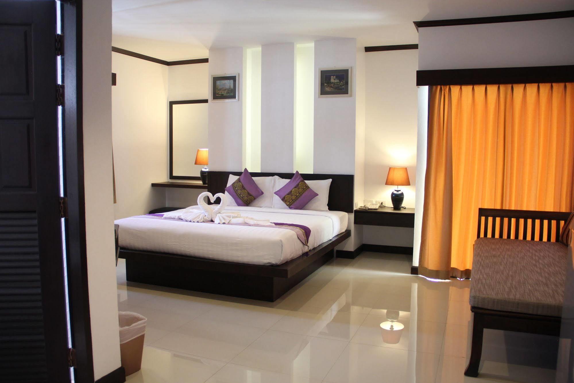 Sri Boutique Hotel Patong Kültér fotó