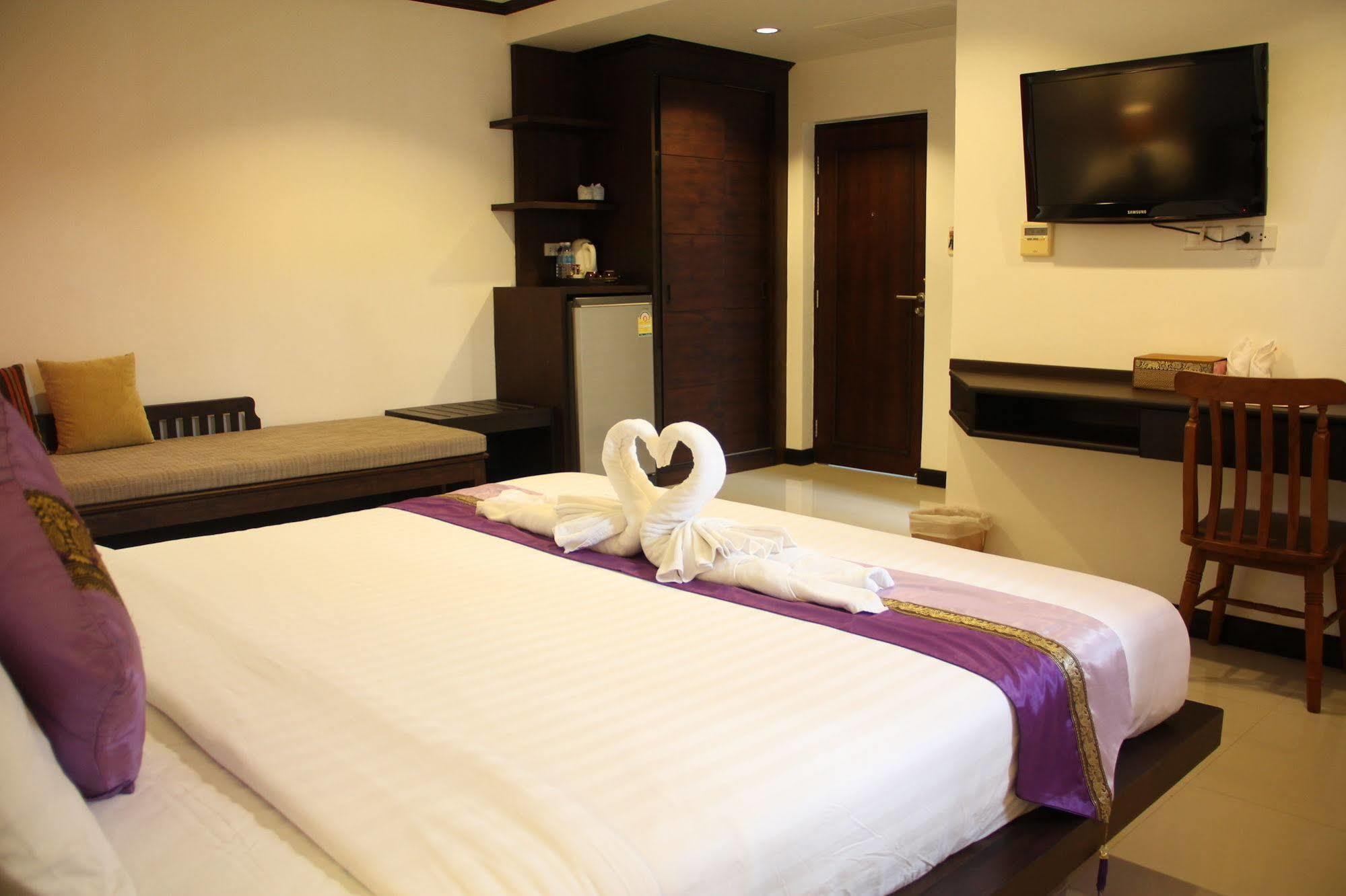 Sri Boutique Hotel Patong Kültér fotó