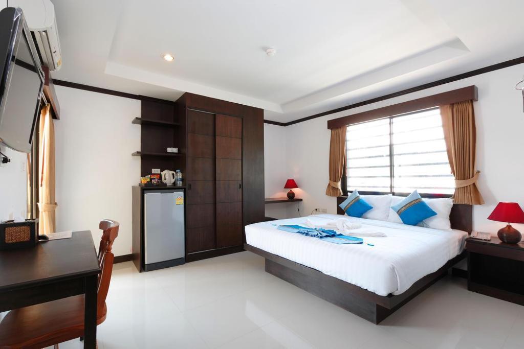 Sri Boutique Hotel Patong Kültér fotó