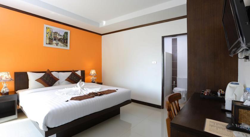 Sri Boutique Hotel Patong Kültér fotó