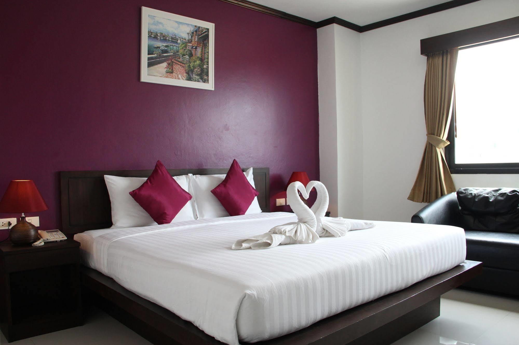 Sri Boutique Hotel Patong Kültér fotó