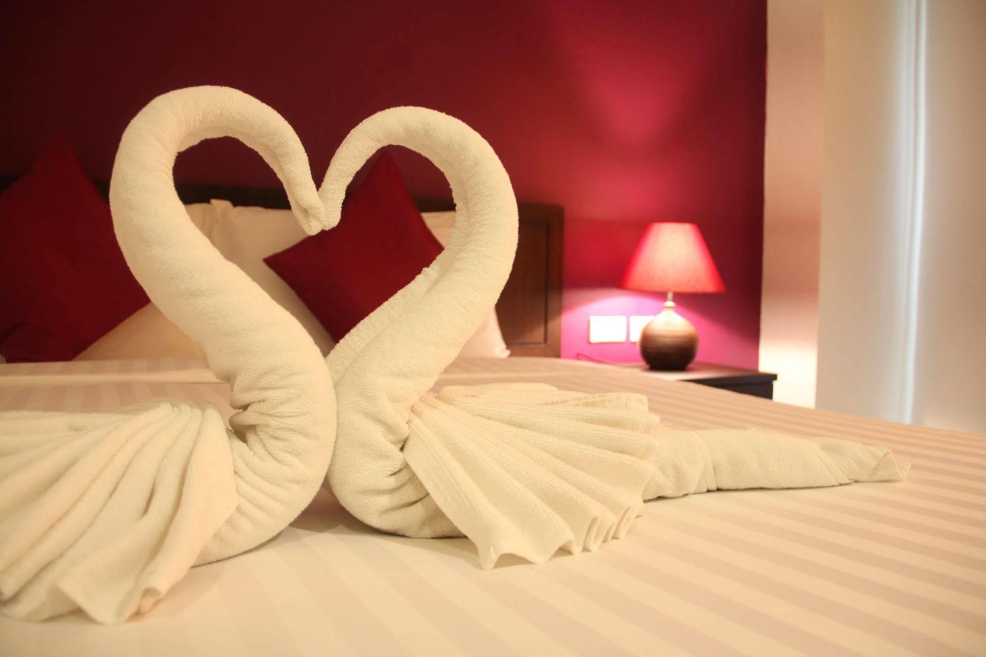 Sri Boutique Hotel Patong Kültér fotó