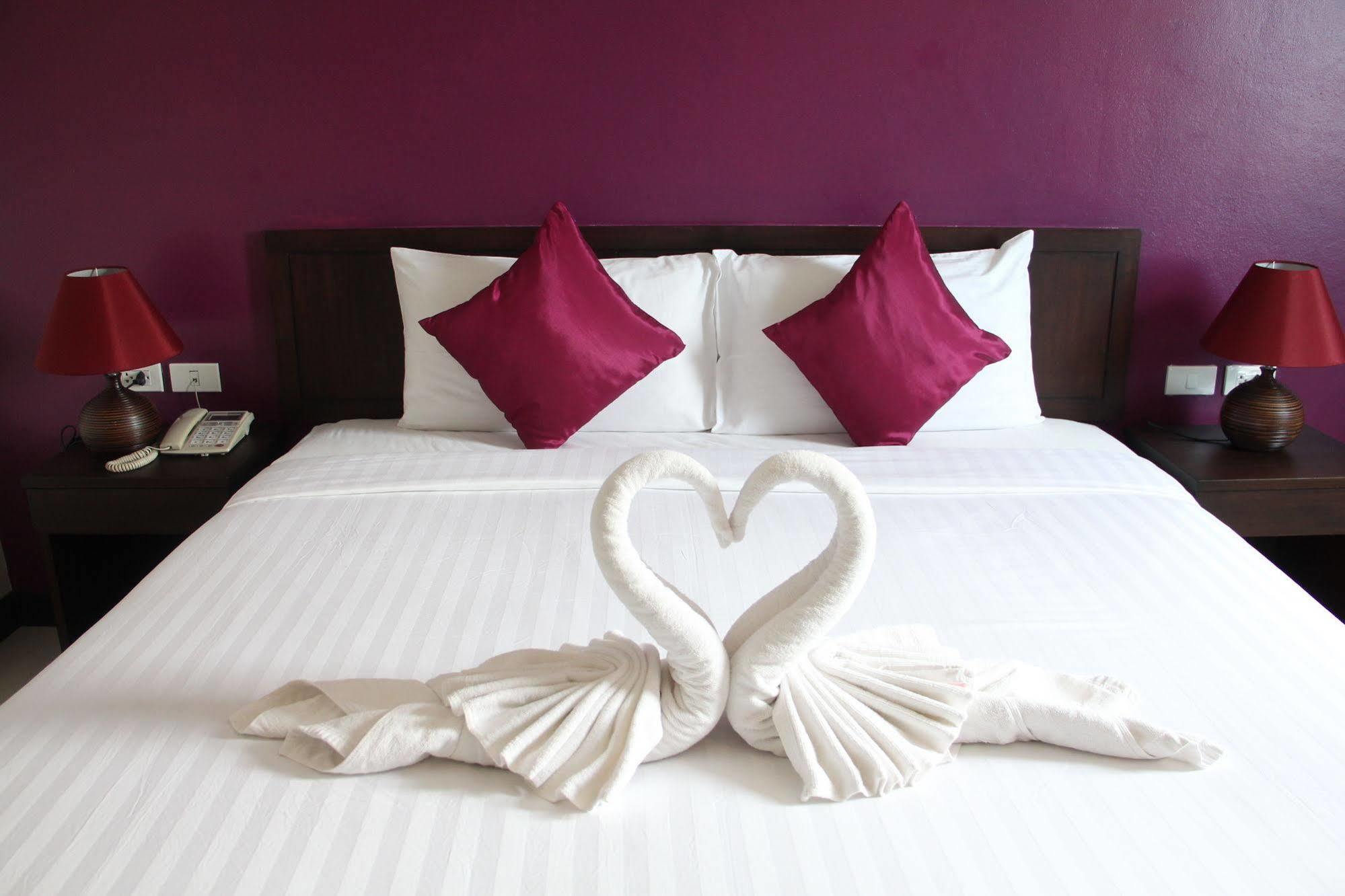 Sri Boutique Hotel Patong Kültér fotó