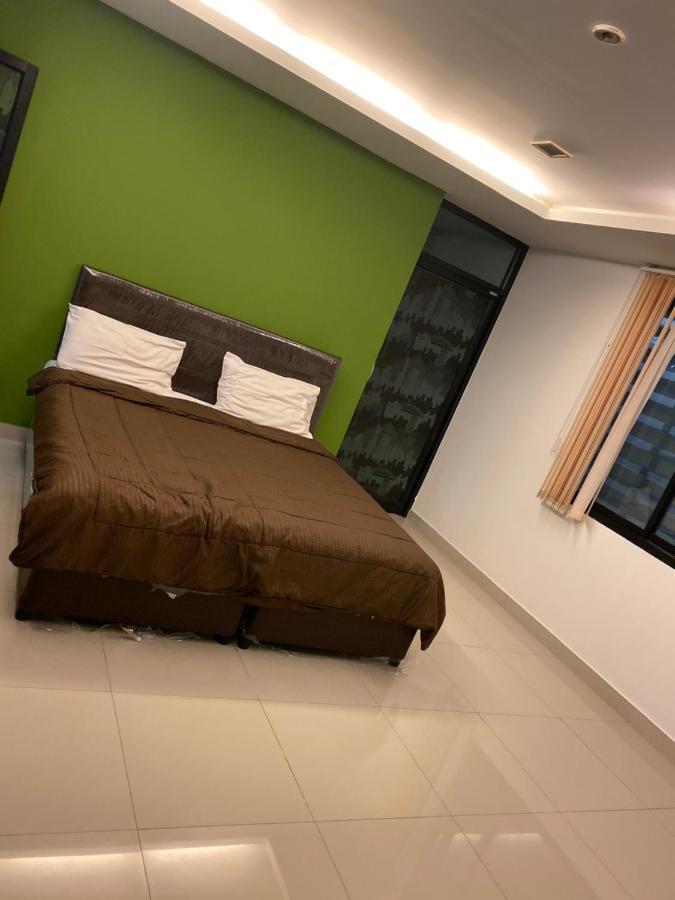 Sri Boutique Hotel Patong Kültér fotó